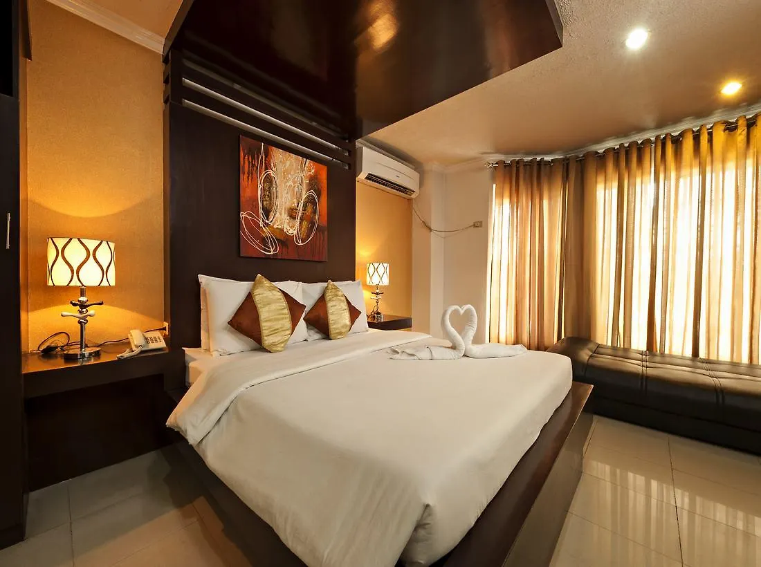 Oyster Plaza Hotel Paranaque City