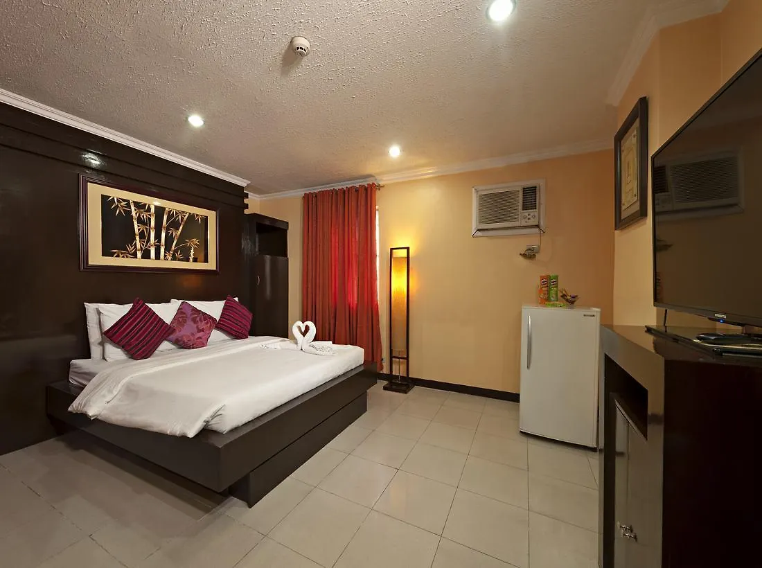 Oyster Plaza Hotel Paranaque City