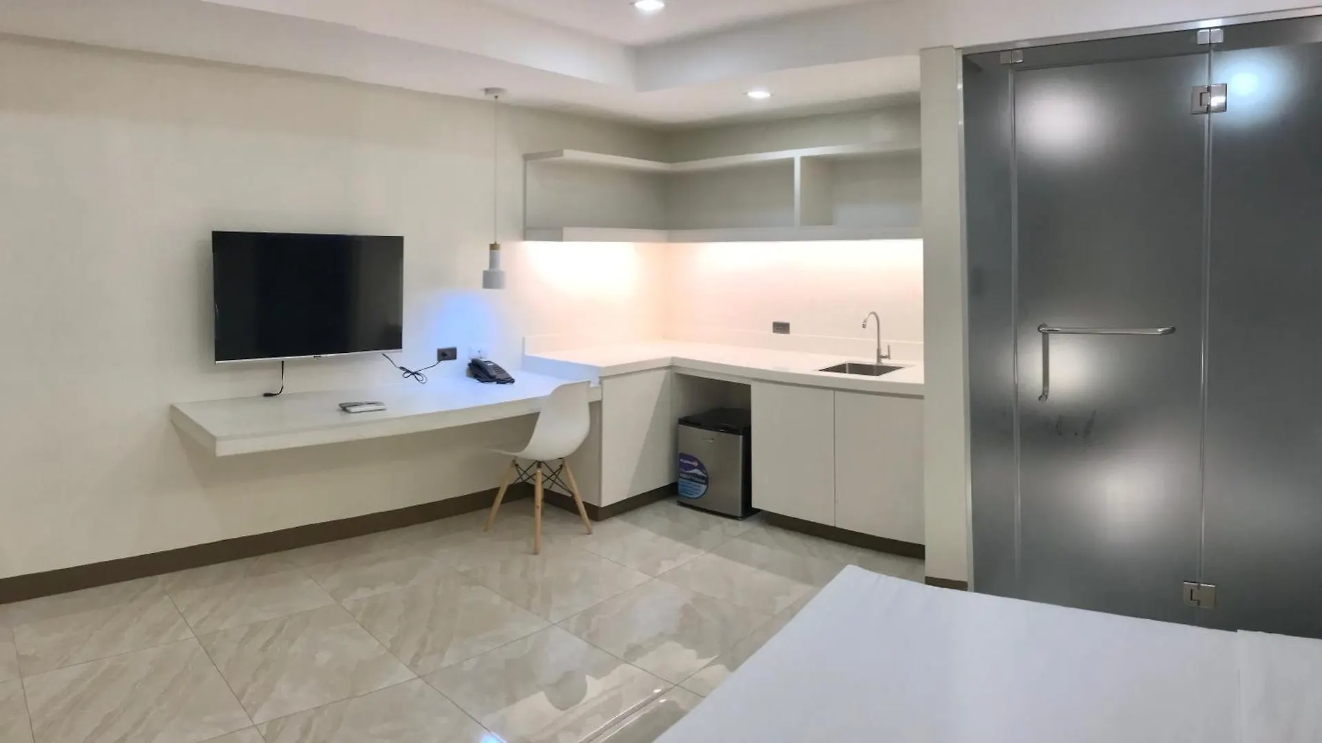 Oyster Plaza Hotel Paranaque City 3*,  Philippines