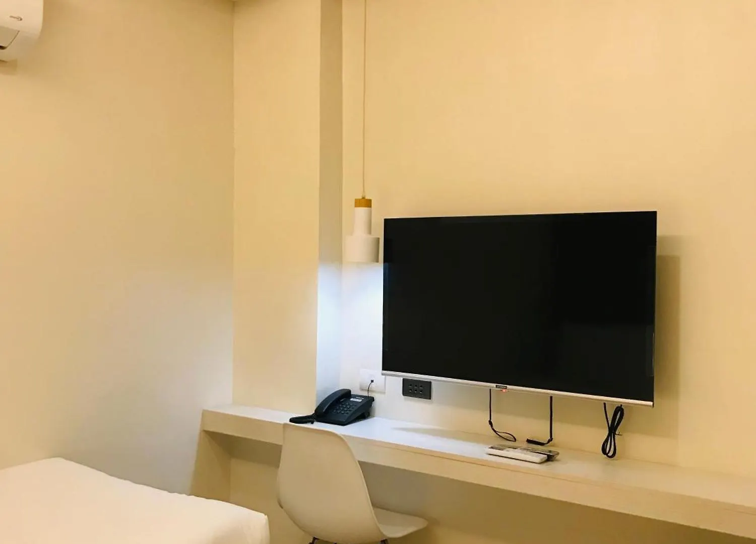 Oyster Plaza Hotel Paranaque City