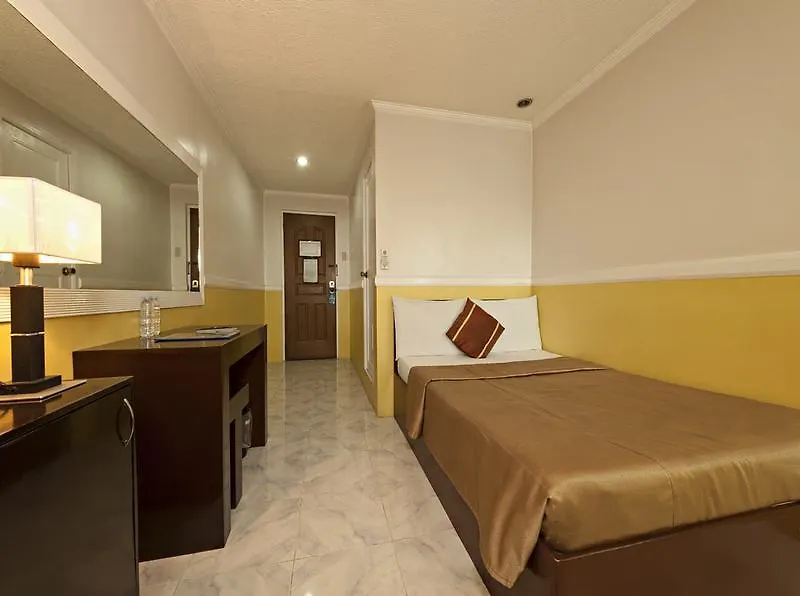 Oyster Plaza Hotel Paranaque City