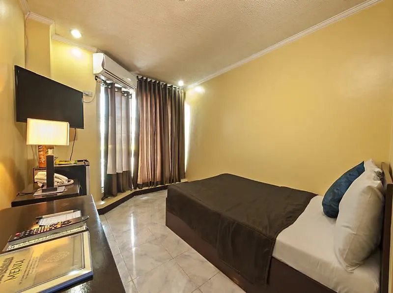 ***  Oyster Plaza Hotel Paranaque City Philippines