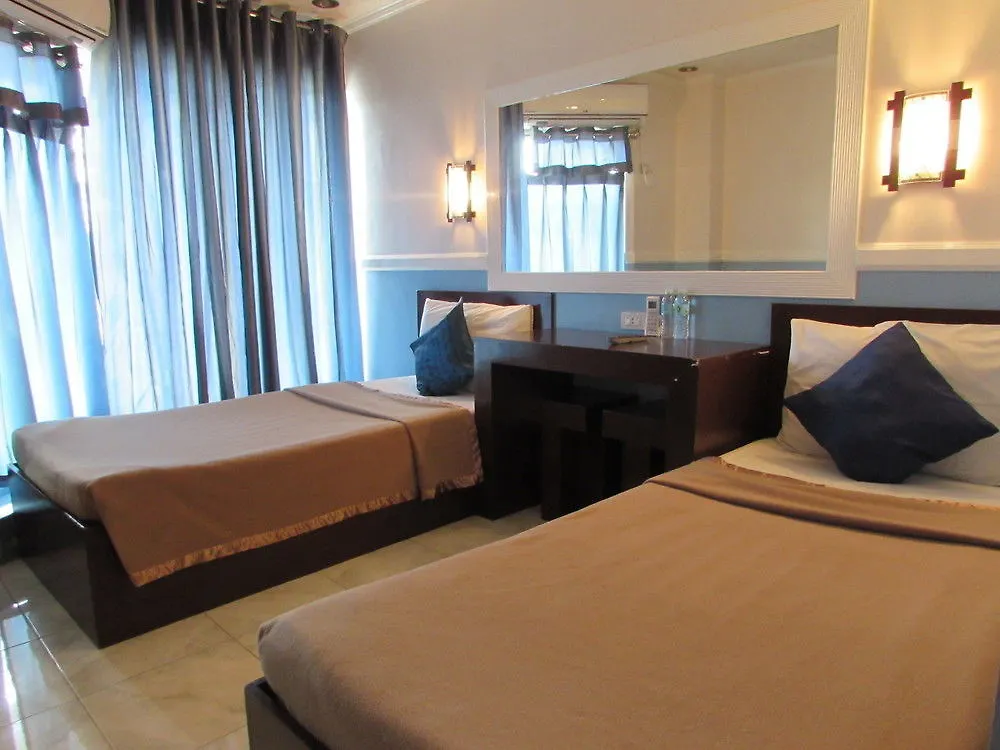Oyster Plaza Hotel Paranaque City